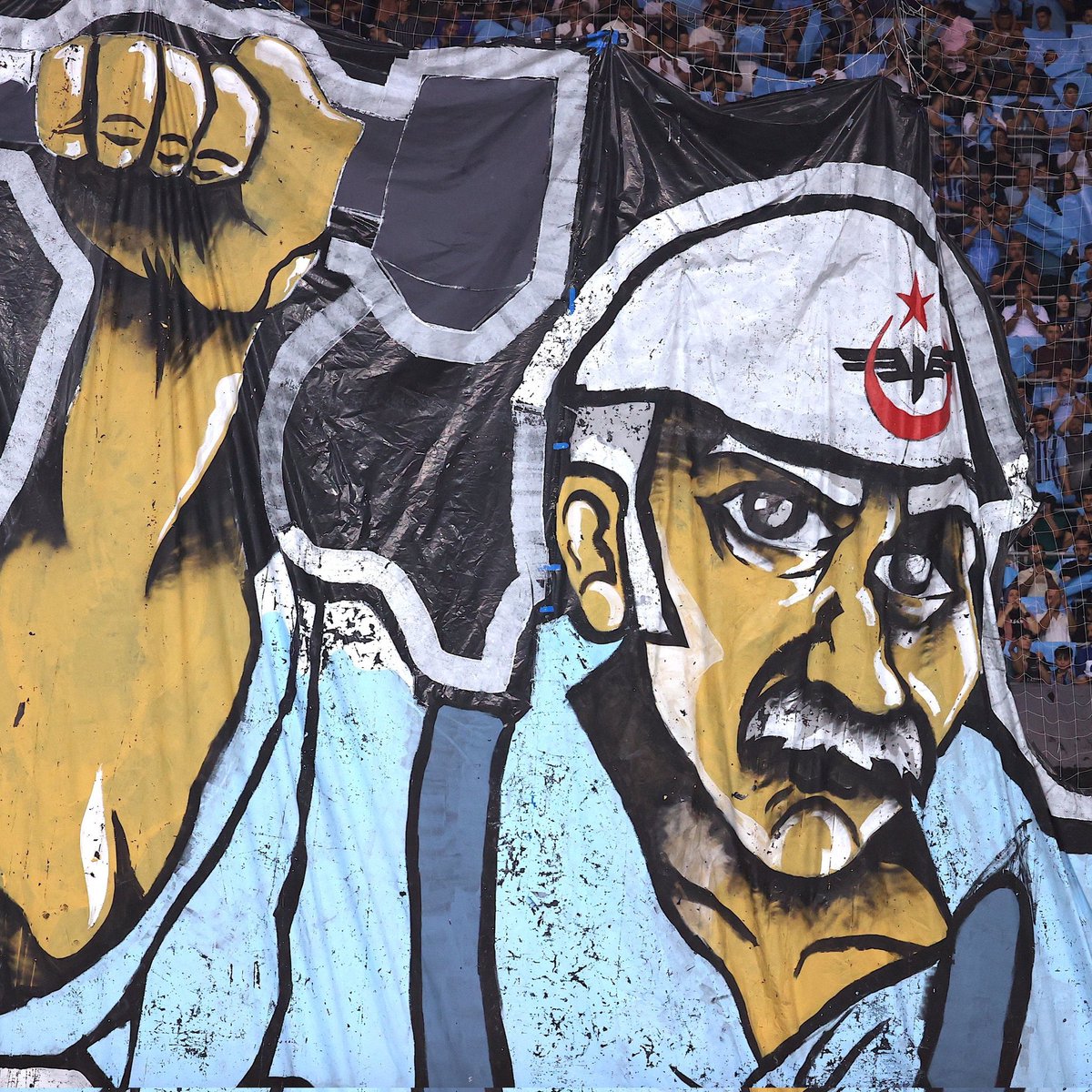 Bu ülkeyi sevmeyi, Atatürk çizgisinden yürümeyi ve ADS yazıp 4019’a göndermeyi unutmayın dostlar. Geceniz güzel olsun. ⚡️