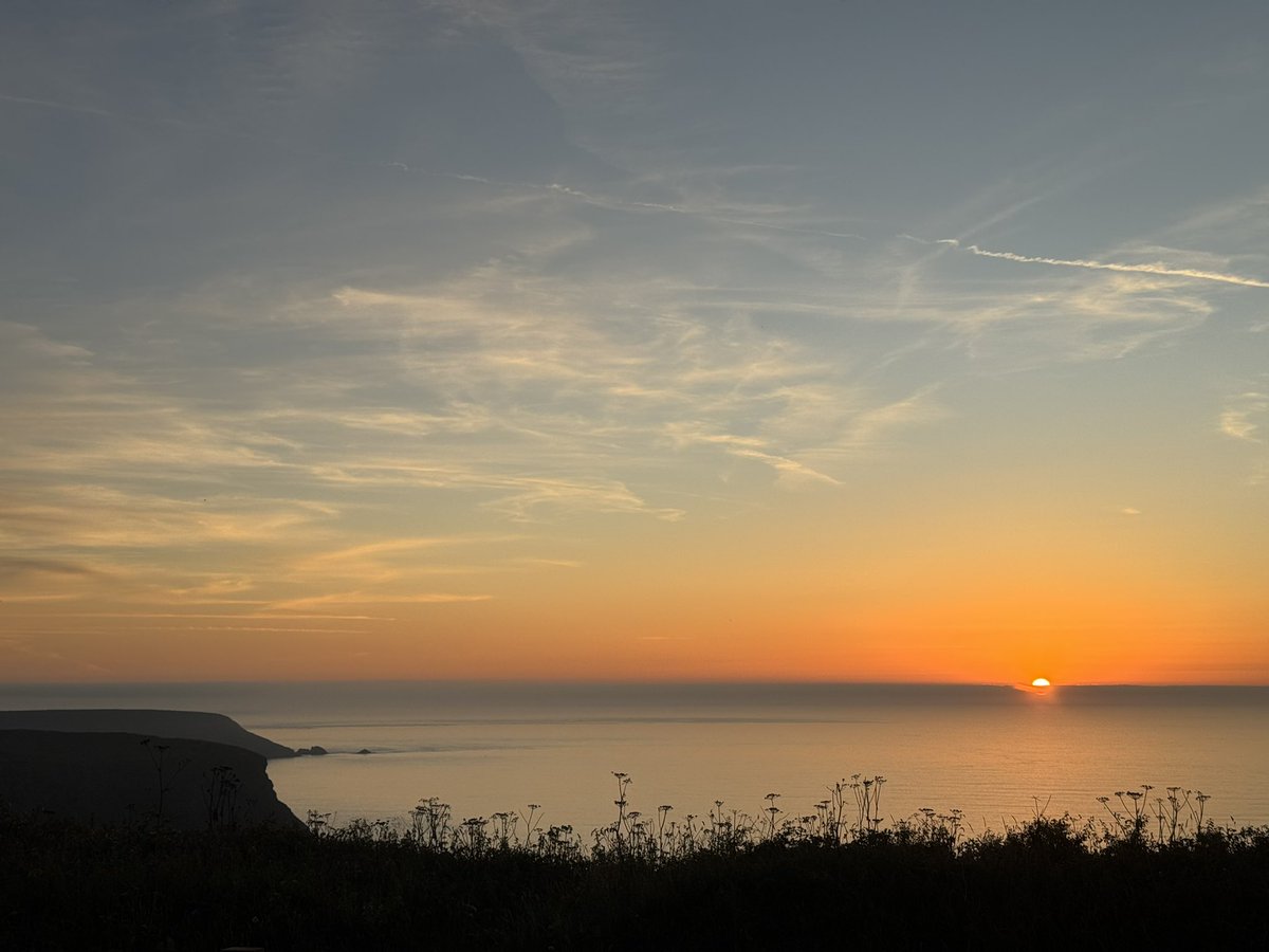 JackiHicks's tweet image. Pretty sunset tonight ๐
#NorthCliffs #myphotography #nofilterneeded ๐ท