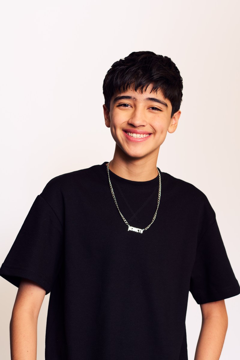 SANTOS BRAVOS BRASIL on X: "Nome: Kenneth Lavill Idade: 15 anos (18 de  outubro de 2009) Nacionalidade: Mexicano 🇲🇽 Instagram: soykennethlavill  #SANTOSBRAVOS #BANDAPOPLATINA #HYBE https://t.co/0LXTnyKJgm" / X