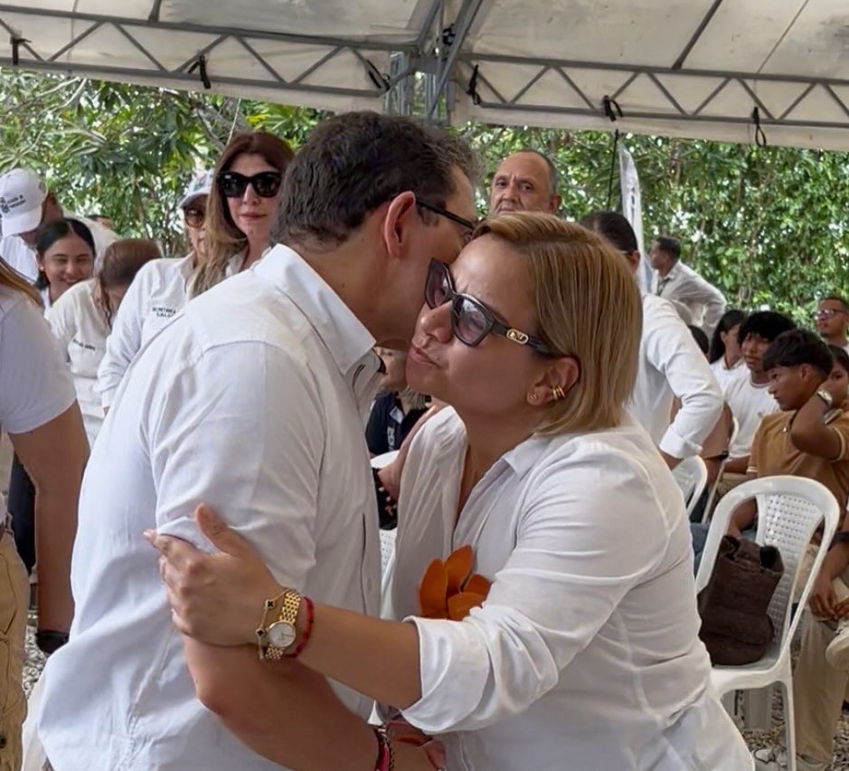 mmarguiguerra's tweet image. Por qué los #GobiernosDelCambioSiHacen hoy dignificamos la vida de los Fundanenses. La historia se divide en un antes y un después de cada una de las obras, sin lugar a dudas esta ampliación de planta es una de ellas.
.
Gracias @MagdalenaGober @carlosecaicedo @mrafael70…