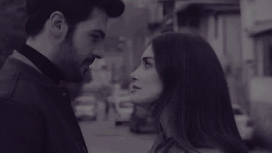 ما بين قلبي وقلبك 
عهدٌ لا يُقال 
لكنه يُشعر
ويُعاش..!!♥️

 #قمر_الليله