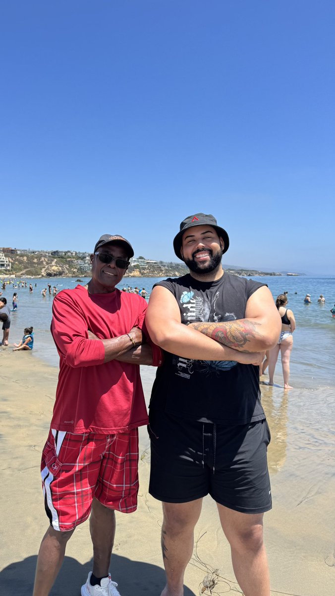 draynilla's tweet image. happiest i’ve been in a long time
I know my haters HATE to see me living my best life
streams resume tomorrow !!
