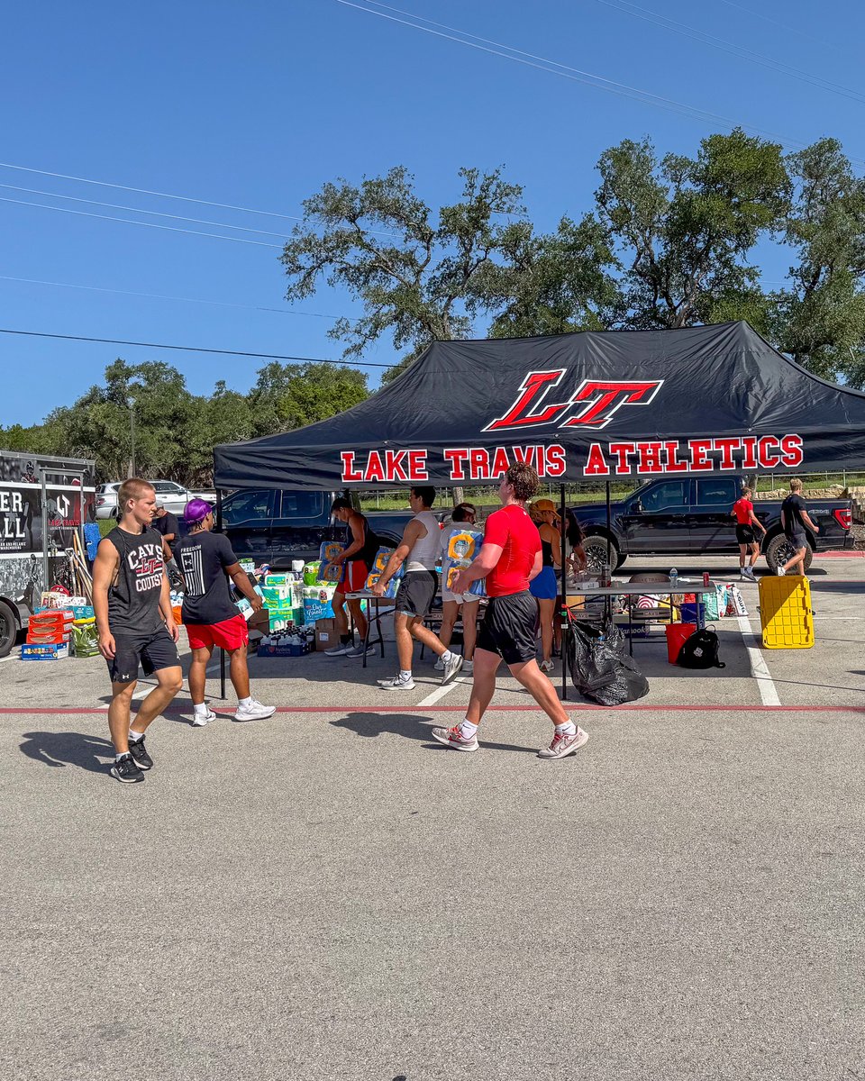 Today, <a href="/LakeTravisHS/">LT High School</a> Football and community members organized and delivered essential supplies to families impacted by the recent floods. We continue to hold everyone affected in our thoughts and prayers. 

Find resources: bit.ly/lt-support

#LT1CommunityPurposeHeart ❤️