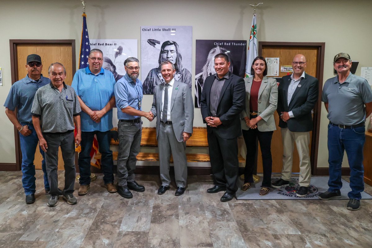 GovArmstrong's tweet image. Thank you to the Turtle Mountain Band of Chippewa Indians and Chairman Jamie Azure for hosting dozens of state agencies in Belcourt today.
These meetings are part of the commitment we made to visit all five tribal nations in our first year in office to hold listening sessions,…