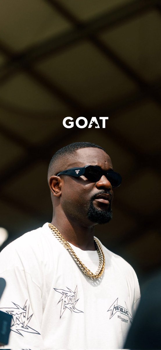 NBEEMUSIC's tweet image. Happy Birthday Godfather 
You made me start this whole shit 
May God bless you @sarkodie