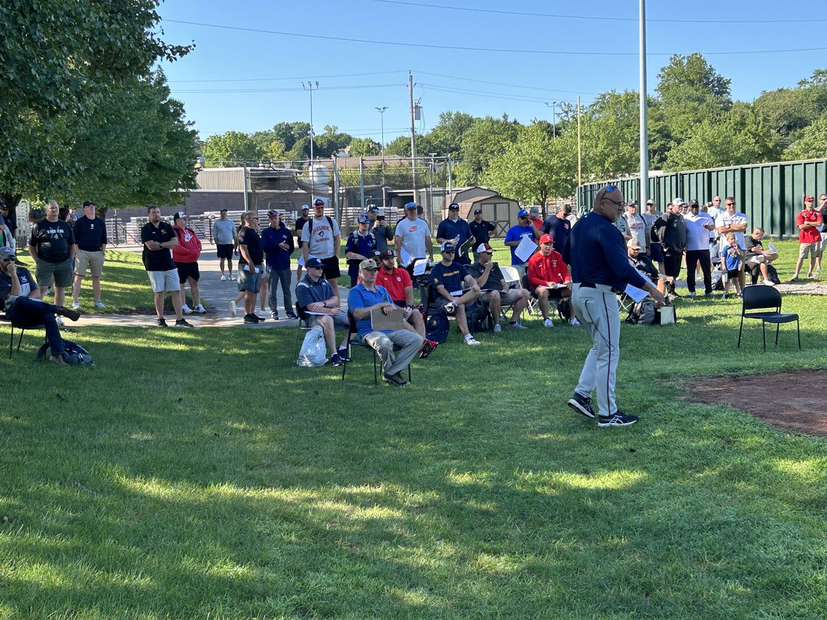 EdSanta1's tweet image. Time to go!!
Join us Aug 9 Struthers Oh
@ytownclassb
@Go_Team_AA
@PGH_Hardball
@PghDawgs
@HitdogsOH
@PrepBaseOHScout
@OhioSupreme
Register today at santabaseball.com