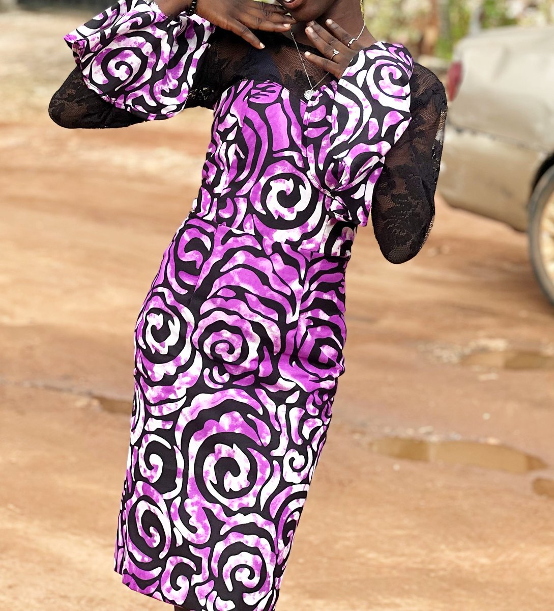 TAsantoritse's tweet image. Almost didn&apos;t post today, but it was just too early to flop lol😂. So learnt how to change colors of clothes in photoshop. 
#photoshop 
#GraphicDesign