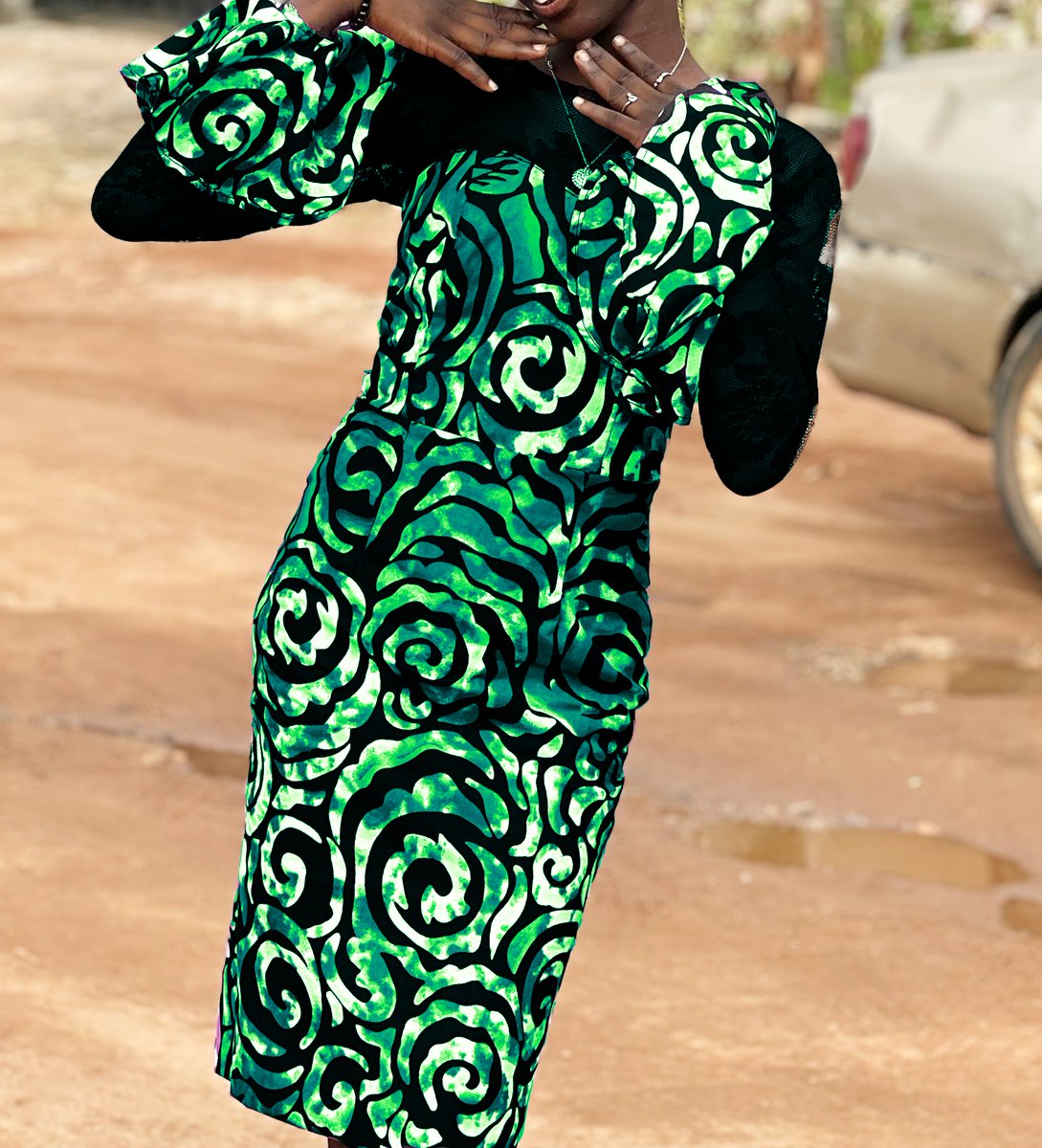 TAsantoritse's tweet image. Almost didn&apos;t post today, but it was just too early to flop lol😂. So learnt how to change colors of clothes in photoshop. 
#photoshop 
#GraphicDesign