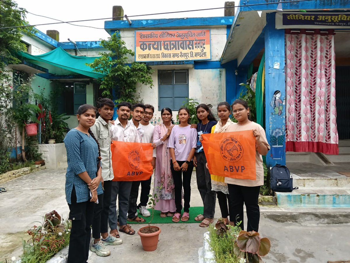 chhotethakurnir's tweet image. 09 जुलाई अभाविप के 77वें स्थापना दिवस पर नैनपुर इकाई द्वारा SFD गतिविधि के माध्यम से पुलिस थाना, एस सी/एस टी बालिका छात्रावास, शासकीय आई टी आई, शासकीय अस्पताल नैनपुर पर वृक्षारोपण कर पर्यावरण संरक्षण का संदेश दिया गया
🇮🇳🌺🌹💐🌸🙏🏻
#77YearsOfABVP 
#nationalstudentsday 
#9july