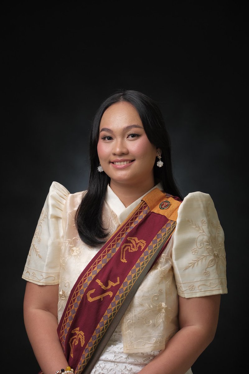 danicahm_'s tweet photo. shet graduate na ako sa up 

#Sablay2025🌻 https://t.co/XRjwANkZyR