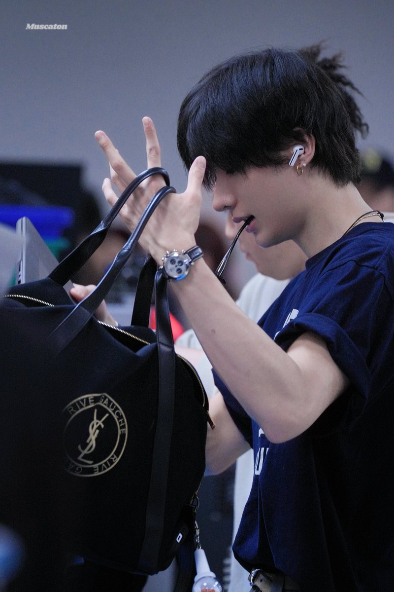 อายุ20ต้นๆเป็นพ่อคนเลยด้วยซ้ำ