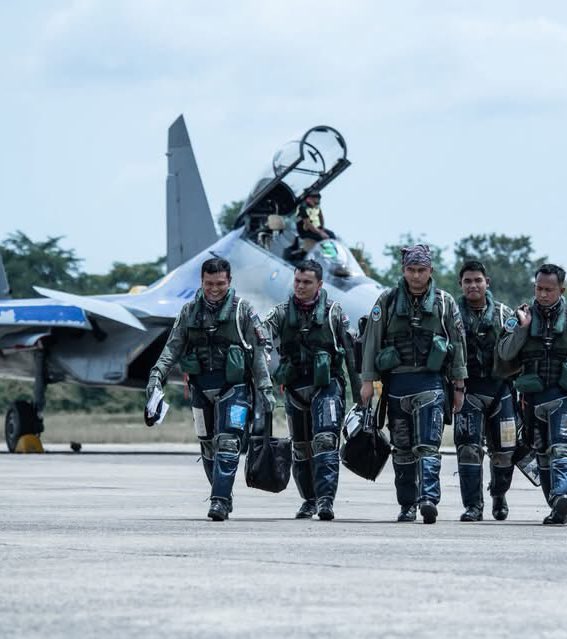 jeabPum's tweet photo. กองทัพอากาศไทยและมาเลเซีย ในการฝึกผสมทางอากาศ Air Thamal 33 ณ ฐานบินกองบิน 1 โคราช ด้วยอากาศยานขับไล่ สมรรถนะสูง #Gripen #F16 #F5TH #F18 #SU30MKM ในห้วงสัปดาห์แรกของการฝึก https://t.co/r2Ctbwd1Qo