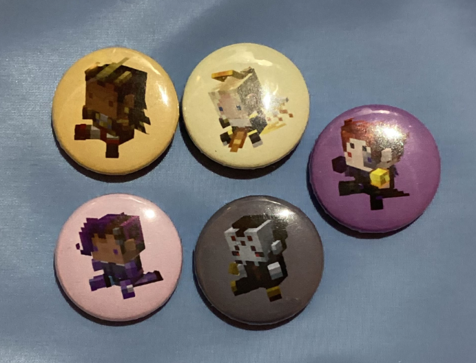 SilePrinStudios's tweet image. Hii!!! Buttons are now available to order 😊tinyurl.com/ow-buttons
You can get them for $3 per or 6 for $15!
We will ship anywhere in the world :D
Thank you all for your continuous support 💜💛
#OverwatchFanart #Overwatch2Fanart #overwatch