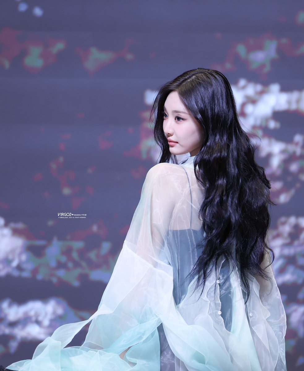 250710 Everline Fansign

#닝닝 #에스파 #宁宁 #宁艺卓 #AESPA #NINGNING