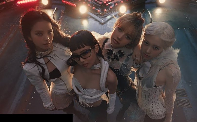 BLACKPINK in the “JUMP” music video!