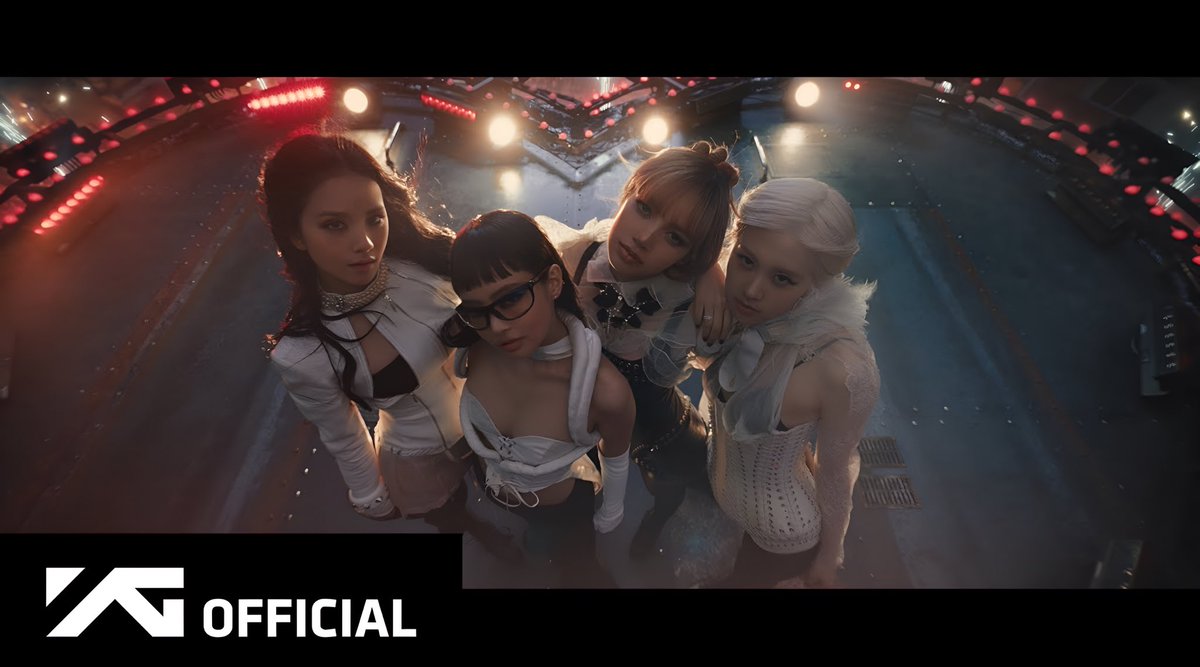 #BLACKPINK ‘뛰어(JUMP)’ M/V Premiere now available on YouTube.

JUMP OUT NOW
#BLACKPINK_JUMP #JUMP