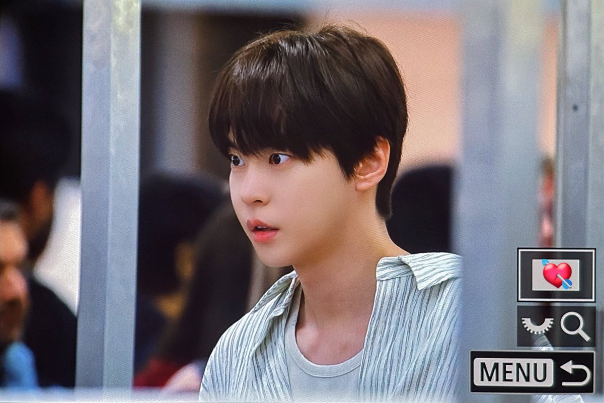 shot_a_love's tweet photo. 250711 HND #도영 https://t.co/3JCILnh2gD