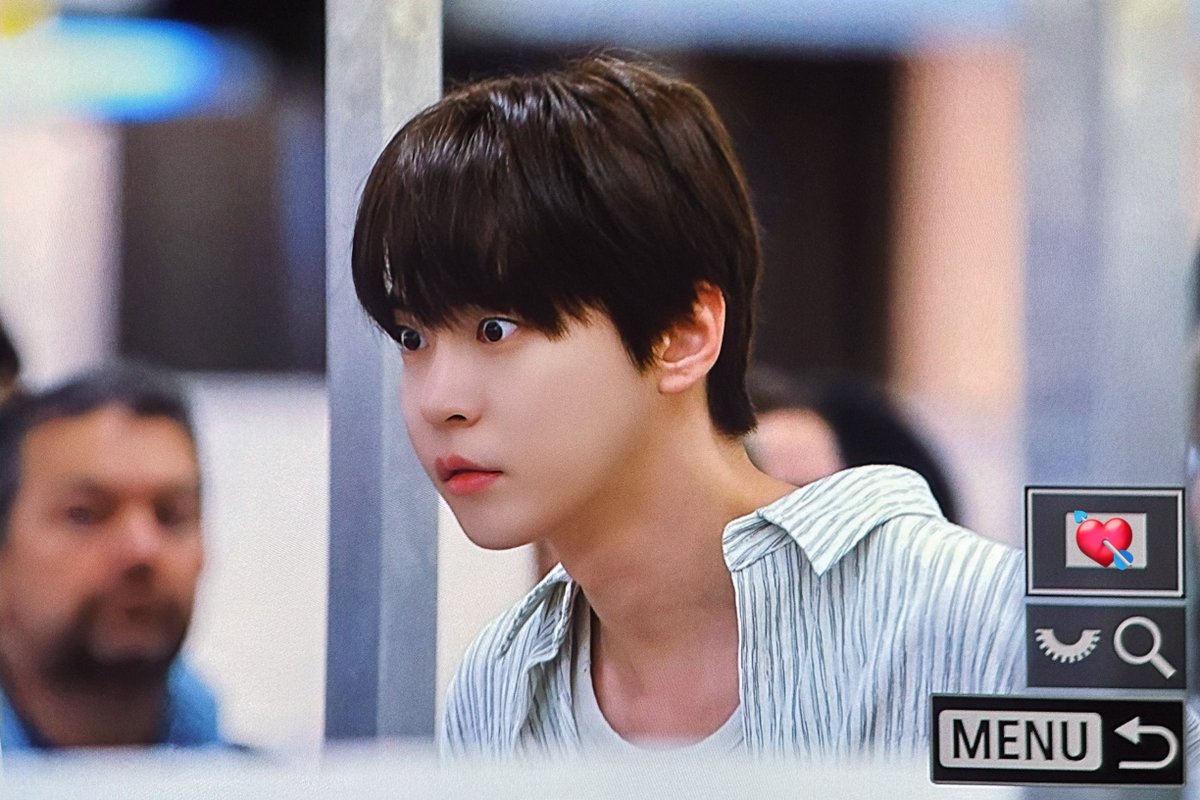 shot_a_love's tweet photo. 250711 HND #도영 https://t.co/3JCILnh2gD