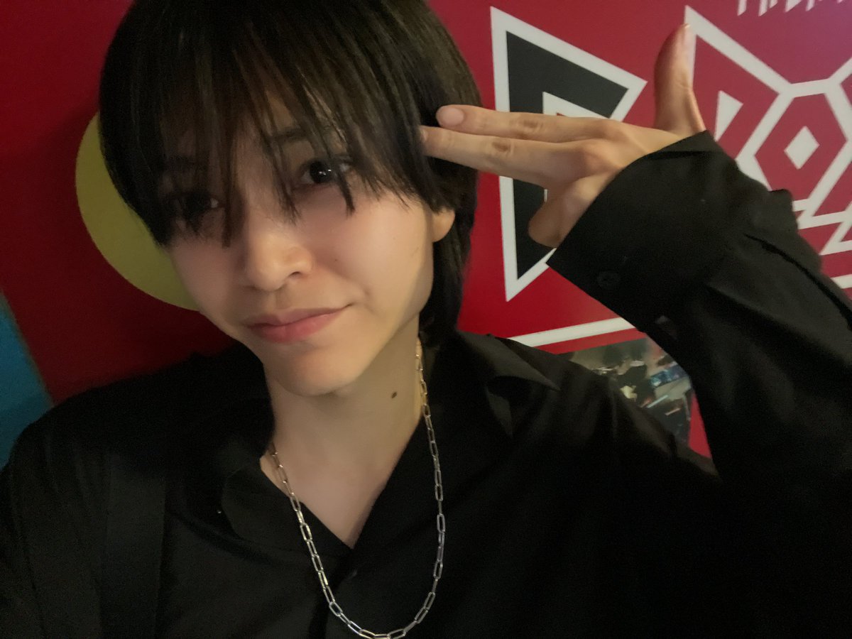 しおん (@official__shion) / X