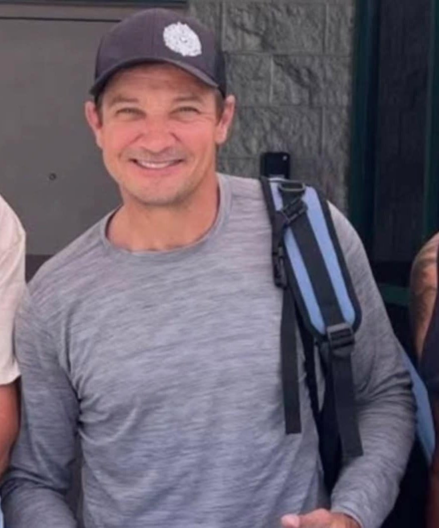 Learning to live means learning to be free. And being free means accepting things as they come.....
#FridayMorning  #FridayFeeling  #FridayMood  #FridayVibes  #FridayThoughts  #FridayMotivation