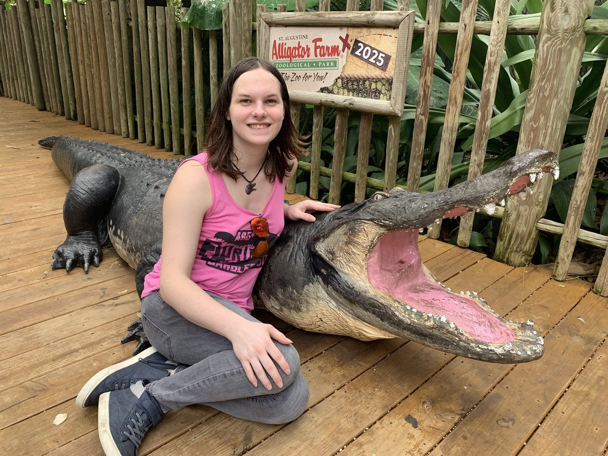 Lriga_'s tweet image. I made my pilgrimage to the alligator farm and I got to hold an alligator for my birthdayyy
