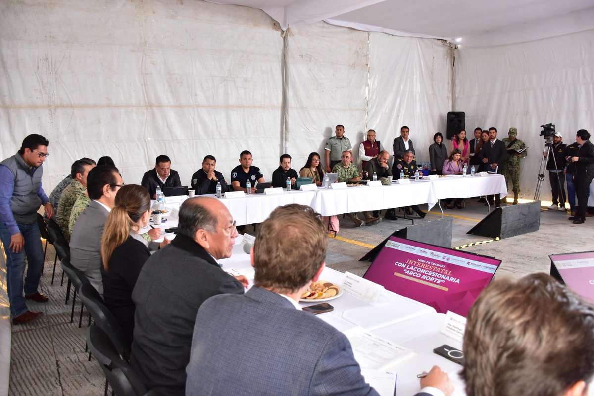 Samuel Aguilar Pala (@aguilar_pala_s) on Twitter photo Continuamos redoblando esfuerzos a favor de la seguridad de los ciudadanos, por ello presenté en la Mesa de Trabajo Interinstitucional con la concesionaria Arco Norte, las acciones impulsadas por el gobierno del estado, que encabeza <a href="/armentapuebla_/">Alejandro Armenta</a>, como el “Paradero Seguro” y el Continuamos redoblando esfuerzos a favor de la seguridad de los ciudadanos, por ello presenté en la Mesa de Trabajo Interinstitucional con la concesionaria Arco Norte, las acciones impulsadas por el gobierno del estado, que encabeza <a href="/armentapuebla_/">Alejandro Armenta</a>, como el “Paradero Seguro” y el
