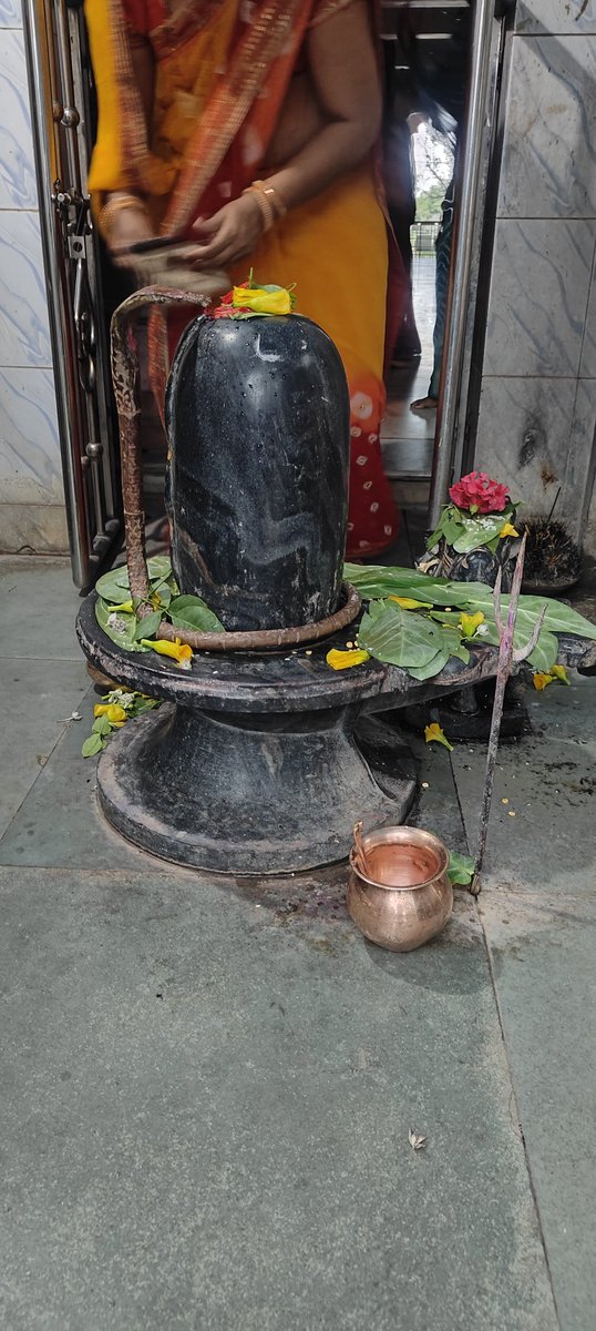 सभी शिवभक्तों को सावन माह की हार्दिक शुभकामनाएं बाबा महादेव का आशीर्वाद हमेशा आप सब पर बना रहे हर हर महादेव 🚩 🙏🕉️🔱