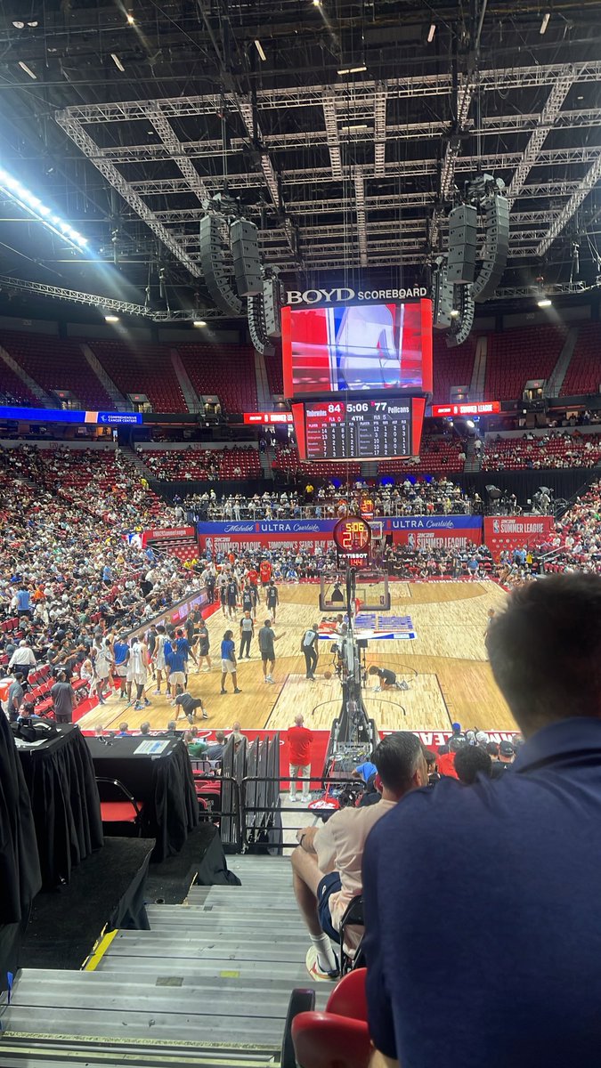 my first time at NBA Summer League thank you to <a href="/CoachT2NCD/">Tom Tran</a> for welcoming me on this experience it has been great!!