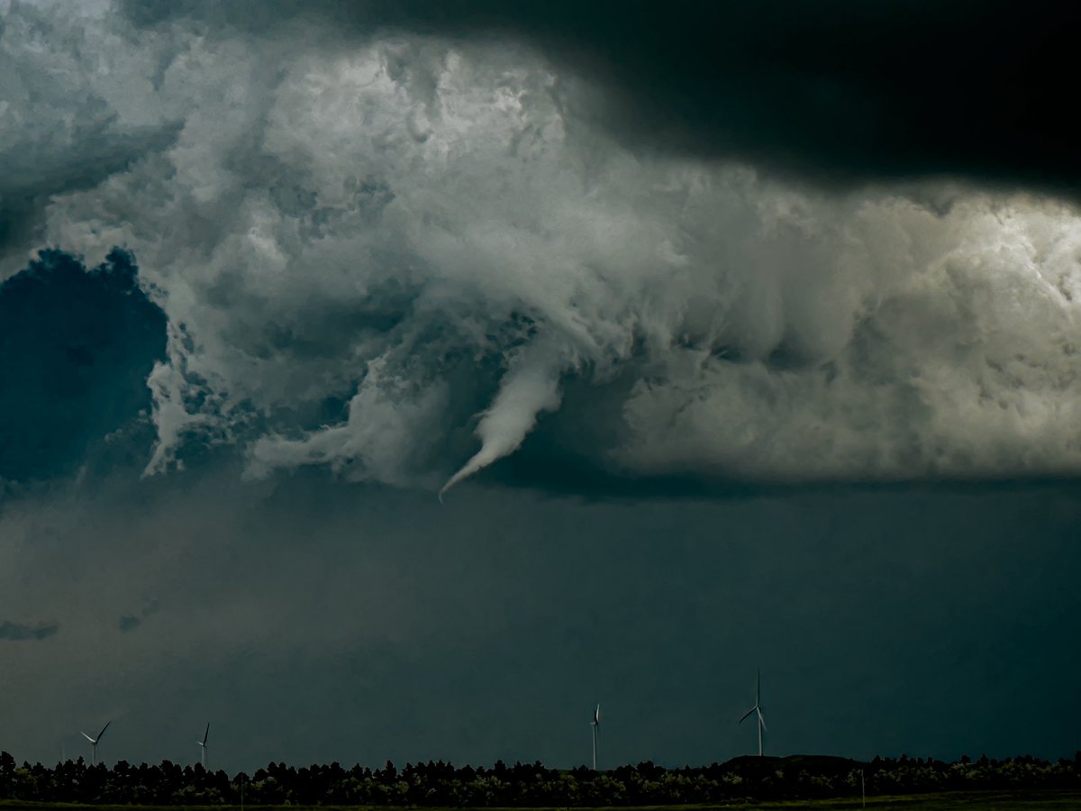 COWeatherguy's tweet image. Just a fun edit of a funnel NW of Bismarck, ND a few weeks ago! This was confirmed on the ground at one point! But thought I’d share what I’m playing around with!