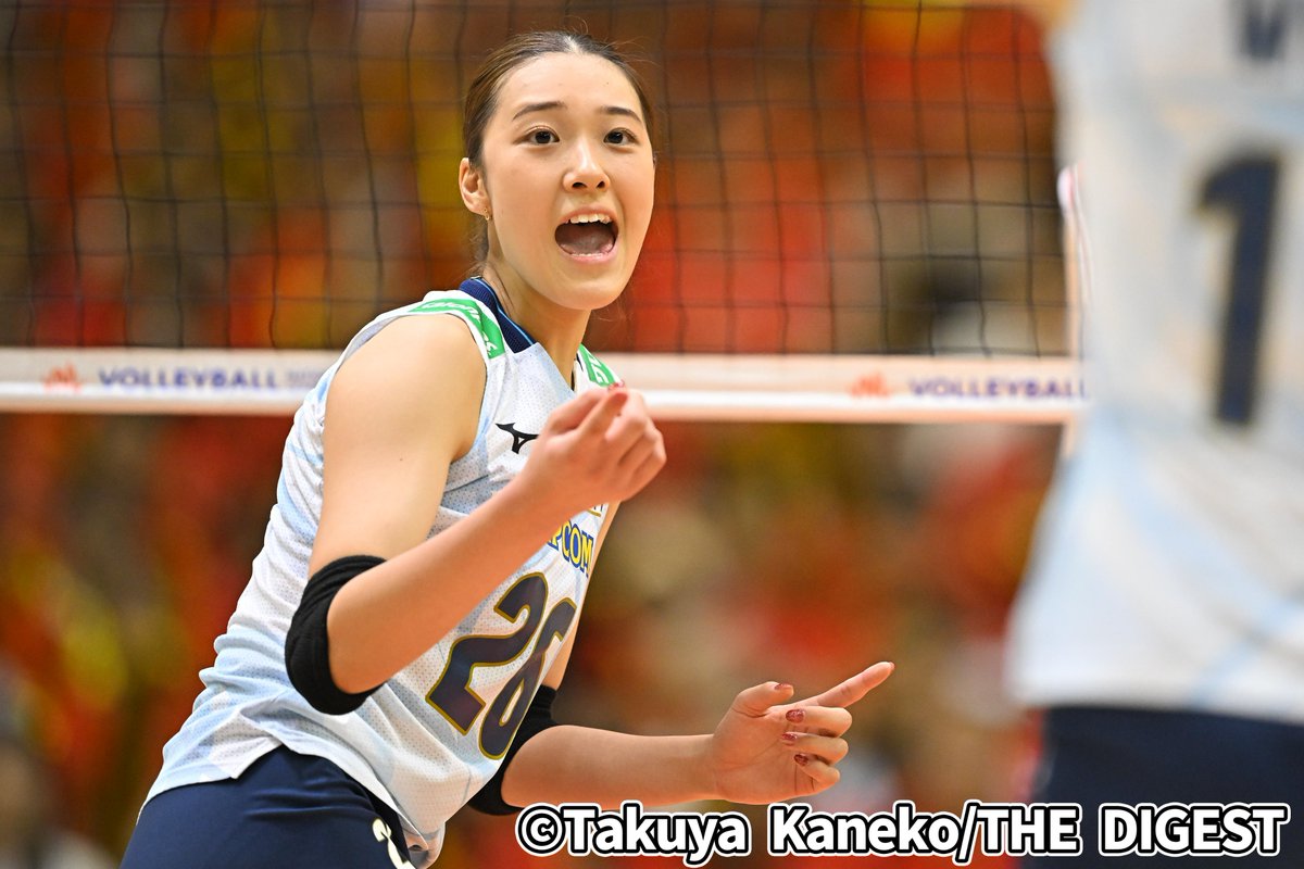 THEDIGESTweb's tweet image. 📸フォトギャラリー📸
韓国戦でも17得点!日本を牽引する新エース #佐藤淑乃 を特集!
👉thedigestweb.com/photo/detail/i…
#ザダイフォト #VNL2025
#Volleyball #BePartOfTheGame
#バレーボール女子日本代表