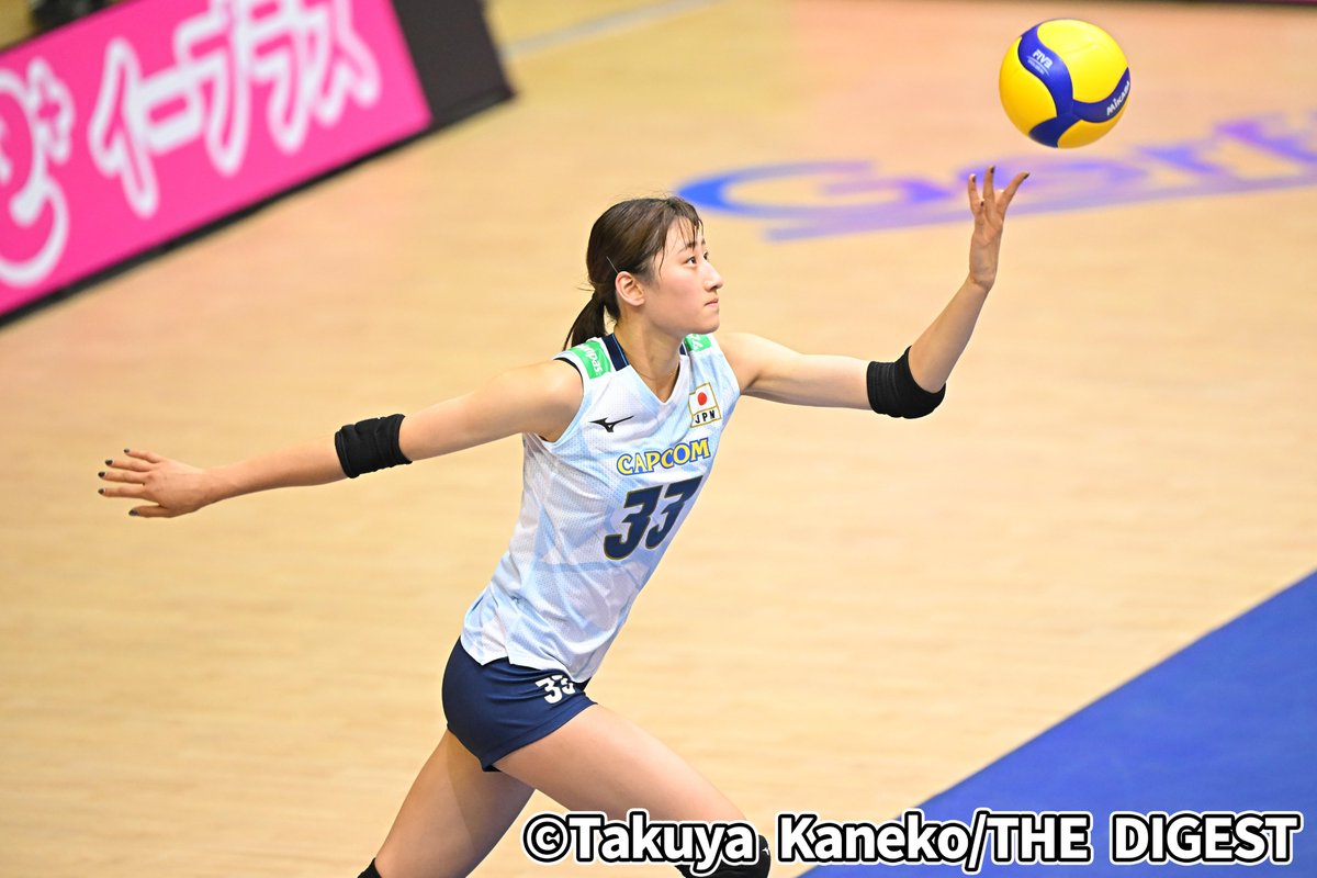 THEDIGESTweb's tweet image. 📸フォトギャラリー📸
最年少18歳でスタメンに抜擢!11得点と躍動した #秋本美空 を特集!
👉thedigestweb.com/photo/detail/i…
#ザダイフォト #VNL2025
#Volleyball #BePartOfTheGame
#バレーボール女子日本代表