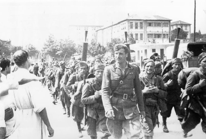 MilHistNow's tweet image. On this day in 1936, nationalist elements within Spain's military rise up to overthrow the country's left-of-centre coalition government. The coup triggers a three-year civil war that leaves hundreds of thousands dead.