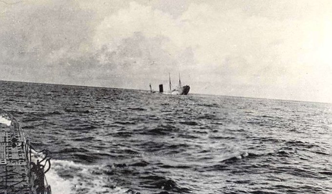 MilHistNow's tweet image. On this day in 1918, the RMS Carpathia is lost off England's west coast after being torpedoed by a German U-boat. The vessel won worldwide fame just six years earlier for being the first ship to respond to the Titanic's distress signal.