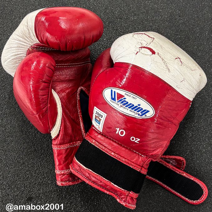 朝練終了(^o^)
ストレッチを長めにやって、シャドーとサンドバッグ打ちを2Rずつ、"サンドバッグ20秒→休憩10秒"を8セット、"サンドバッグ1R→腹筋30回→サンドバッグ1R"を1セット🥊🥊💨
あとはYouYubeで見たカウンターの打ち方を思い出しながらサンドバッグ打ち🥊💨ライトスパーの時に試したいなと(^^) 