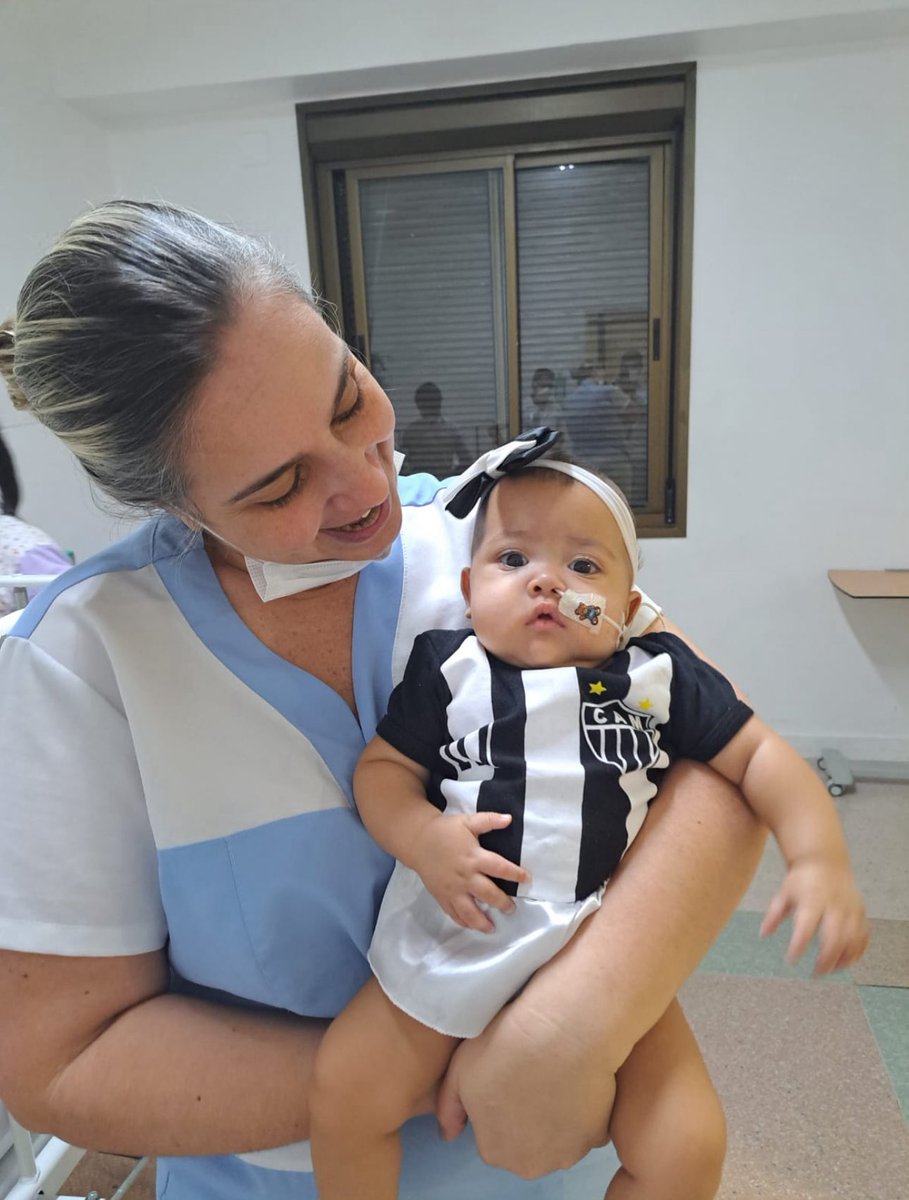 CrisBastos_13's tweet photo. Minha paciente ❤️

Uma guerreirinha que nasceu prematura extrema e desde dos primeiros minutos de vida, luta constantemente. 

Sua mãe Hilari é uma MÃE GIGANTE, com uma fé e força admirável mas que também precisa de ajuda. 

Vamos ajudar!!

PIX: 15117501624

Deus abençoe vocês. https://t.co/MMuB8I6IzJ