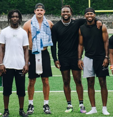 Steelersdepot's tweet image. Mason Rudolph and Cordarrelle Patterson getting in offseason work together per the QB's IG #Steelers #NFL