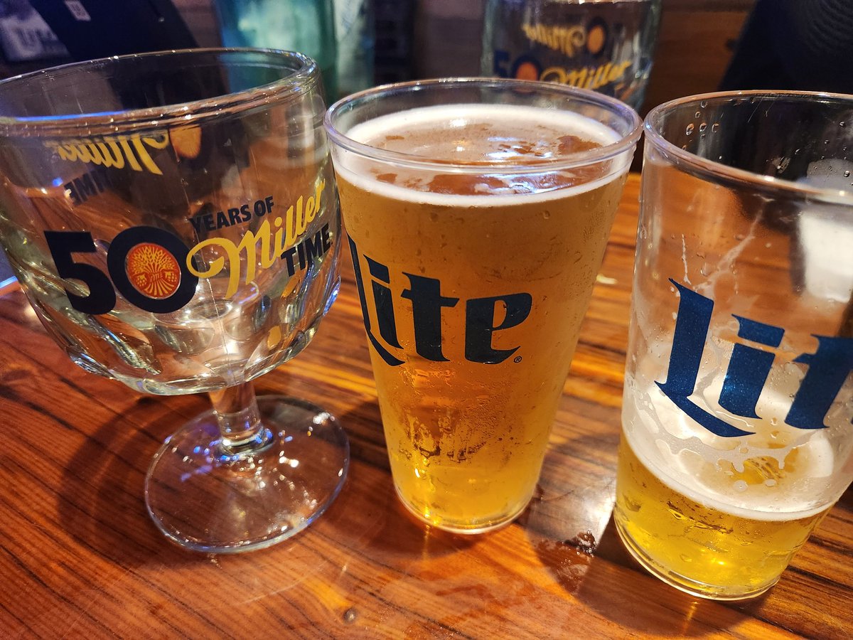 PSchatz9's tweet image. Celebrating 50 years of @MillerLite at the @MillersAleHouse 🙌 🍻