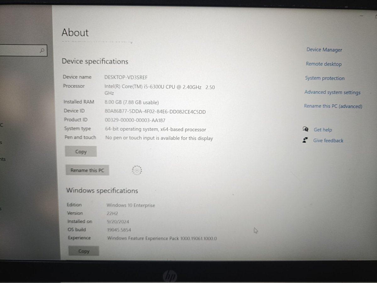 Calebjay16's tweet photo. @Bookten8 HP intel core i5, 8GB RAM, 256GB SSD. Ksh.15,000 https://t.co/eWfR76NNxB