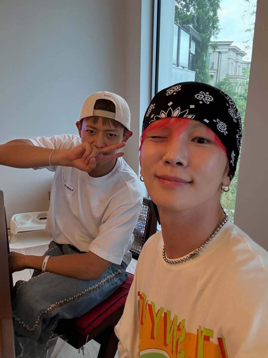 d17171771b's tweet image. 집들이 썰풀어주세요