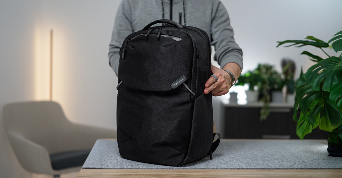 #Work+™ EcoSmart® #Backpack transitions from daypack to tech pack in a snap 🤯: ow.ly/5VwN50Wo5kJ