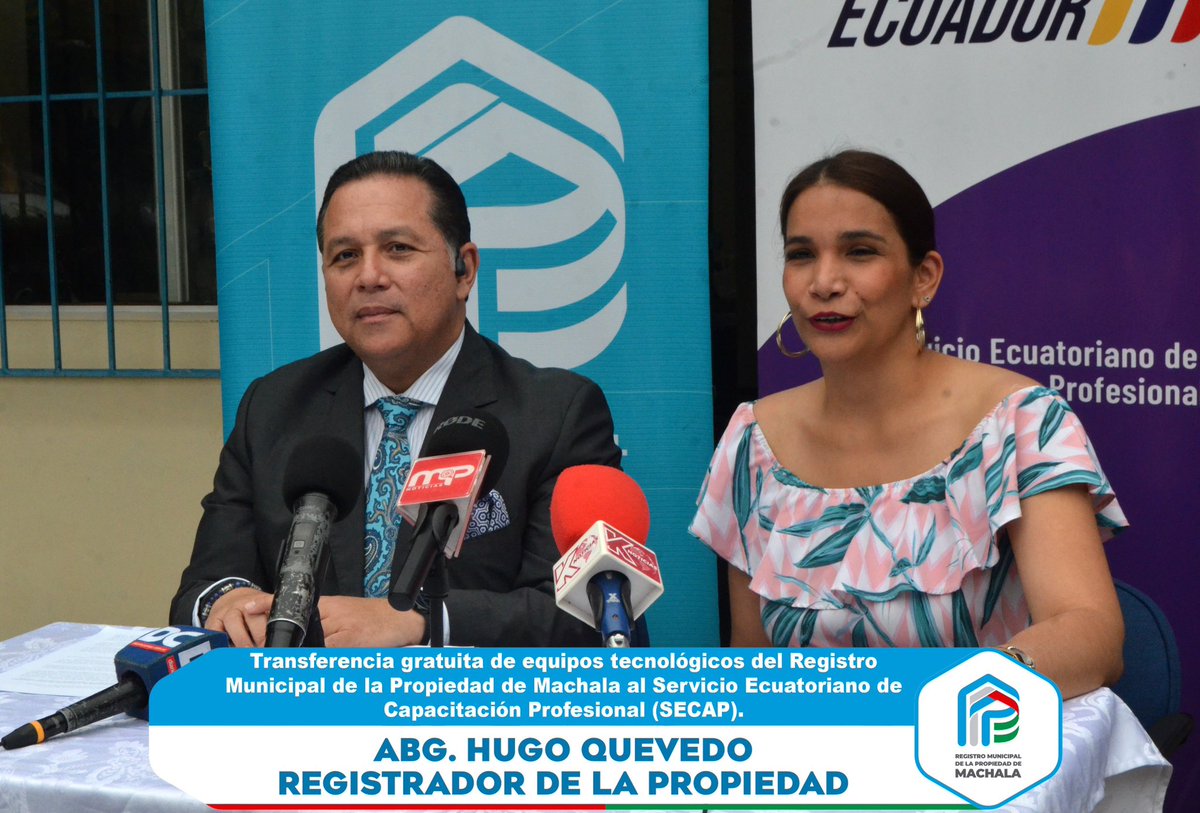 El Registro Municipal de la Propiedad del cantón Machala realizó la transferencia gratuita de cinco computadoras completas y un escritorio al Servicio Ecuatoriano de Capacitación Profesional (SECAP).

#RegistroMunicipalDeLaPropiedadDeMachala #HugoQuevedoMadero