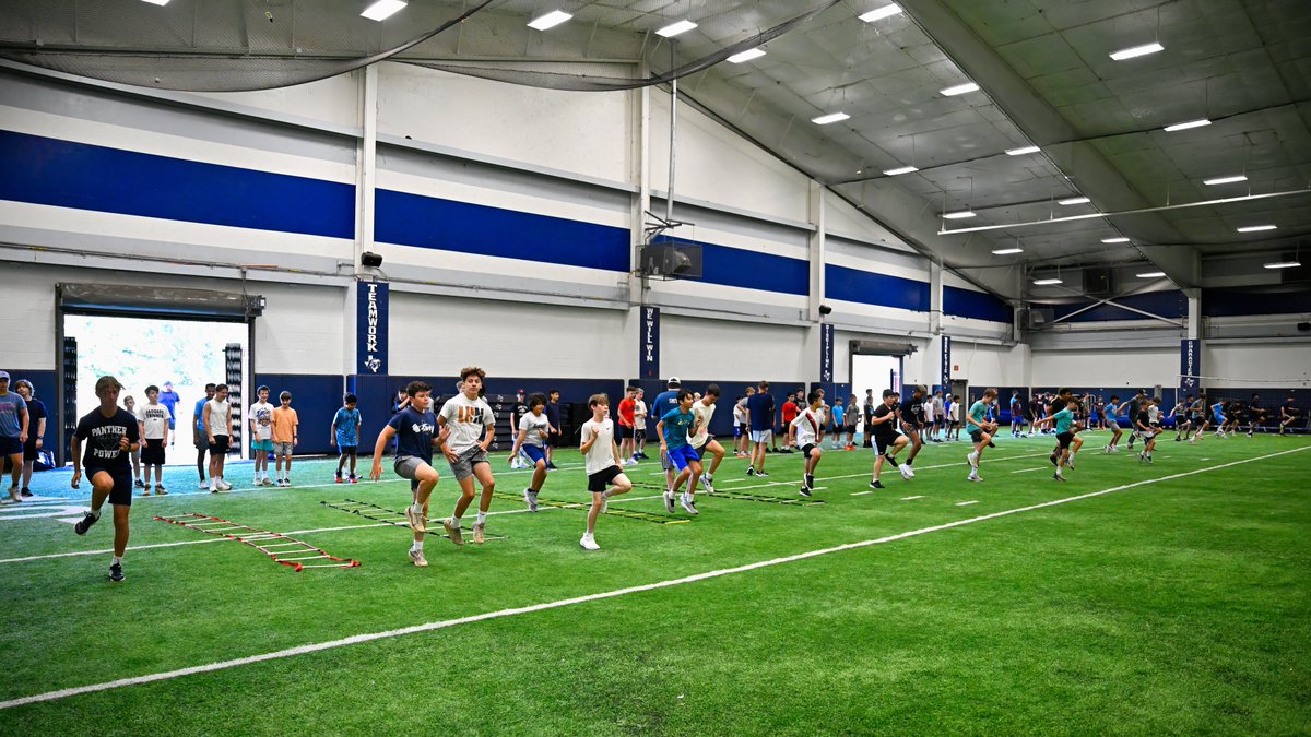 lorenziniphotog's tweet image. Great to see how many non-football athletes (current and incoming) are at Flower Mound's summer JAC working out in preparation of the 25/26 sports seasons.