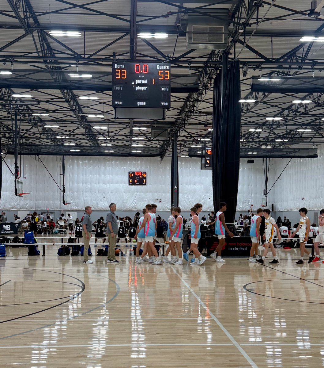 A great start to the New Balance live event with a nice 20 point win. 

#newbalancehoops 
<a href="/WIPlaymakers/">Wisconsin Playmakers</a>