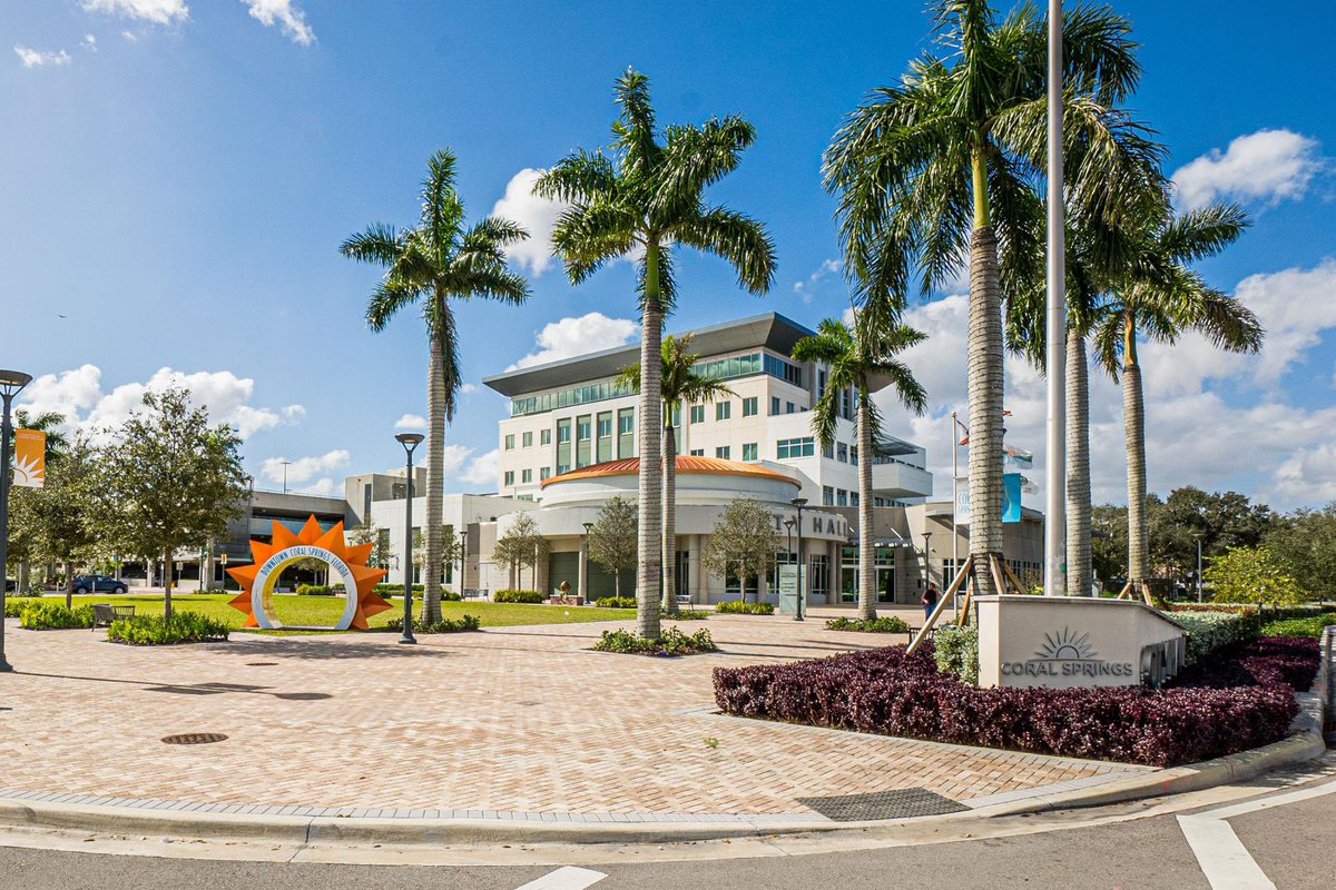 RepMoskowitz's tweet image. Happy 62nd birthday to the city of @CoralSpringsFL! I’m proud to have my district office located in Coral Springs City Hall, and it’s an honor to serve such a vibrant community in Congress. Wishing the city many more years of prosperity!