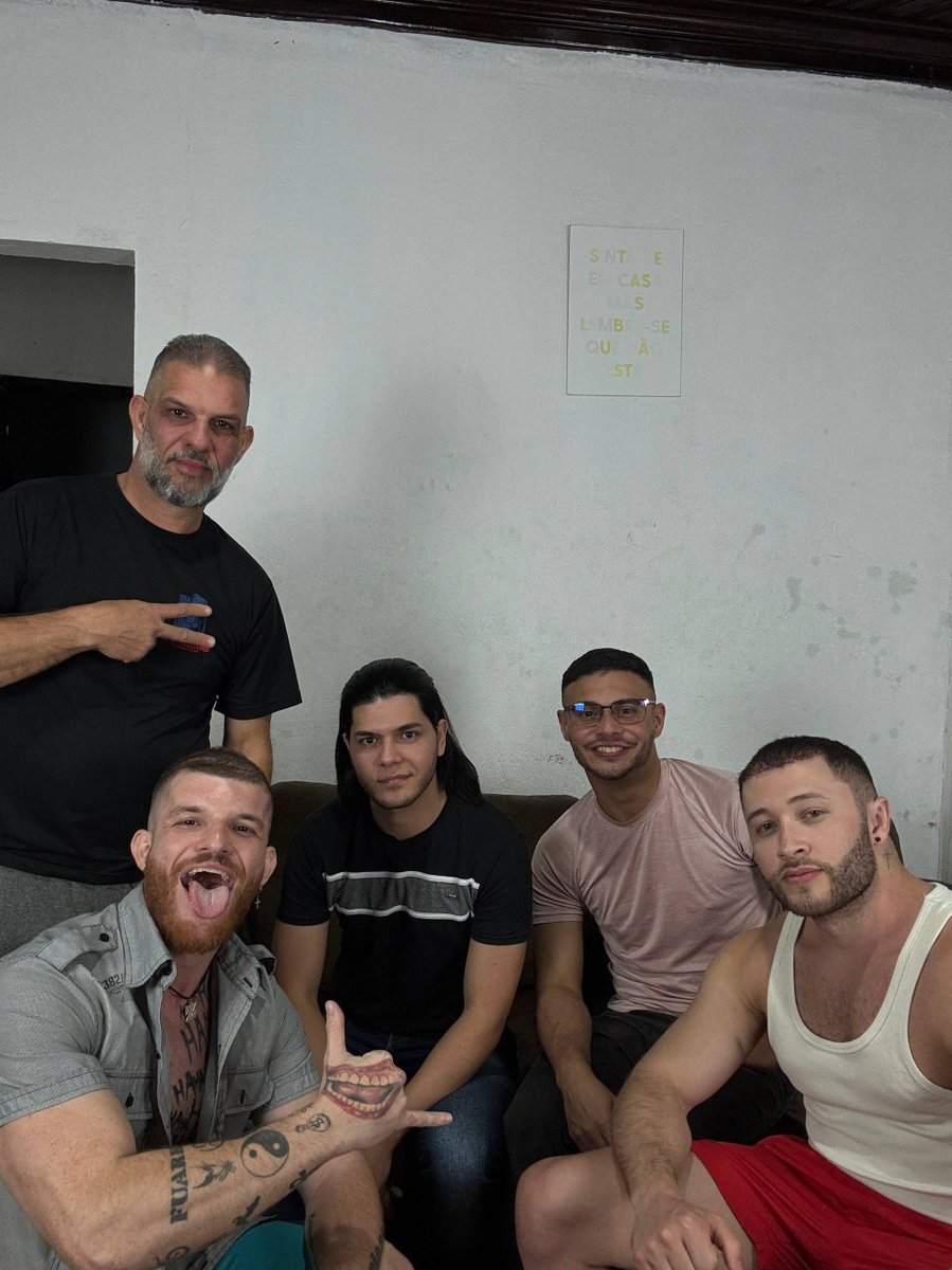 Agora foi <a href="/opaidocarmona/">O Pai do Carmona</a>