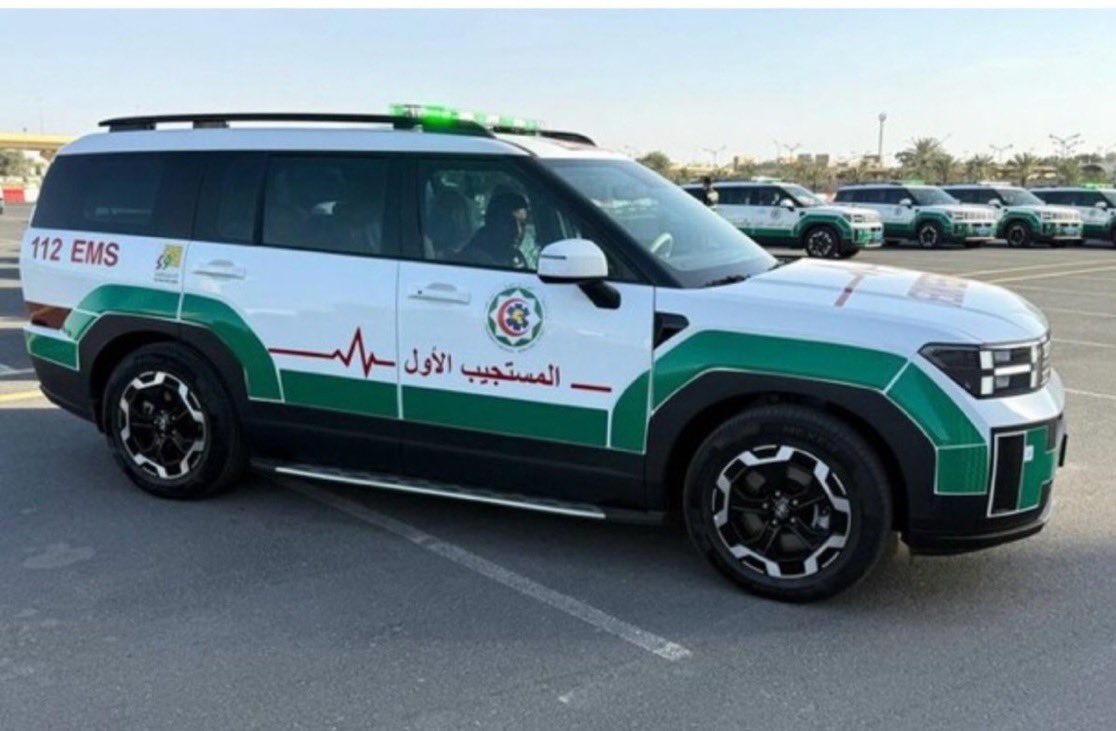 الاخوان والاخوات إذا شفتوا سيارة #المستجيب_الأول افسحوا لها الطريق  🚑
هي مركبة مجهزة طبياً سريعة وفعالة للحالات الطارئة مهمتها الأساسية الوصول إلى موقع الحادث بسرعة وتقديم الرعاية الطبية الأولية
مما يساهم في تقليل المضاعفات المحتملة