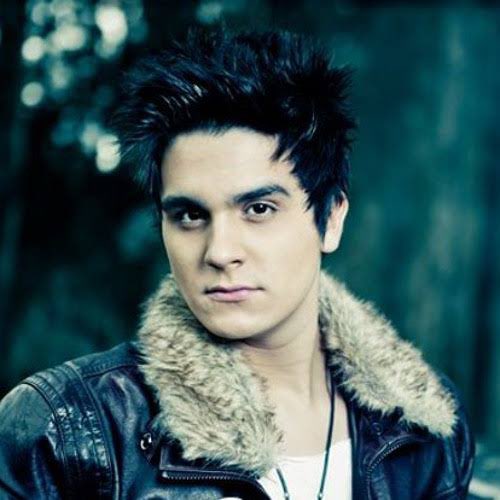 reshiputo's tweet image. Luan Santana poderia ser o Sandman mas o Sandman nunca poderia ser o Luan Santana