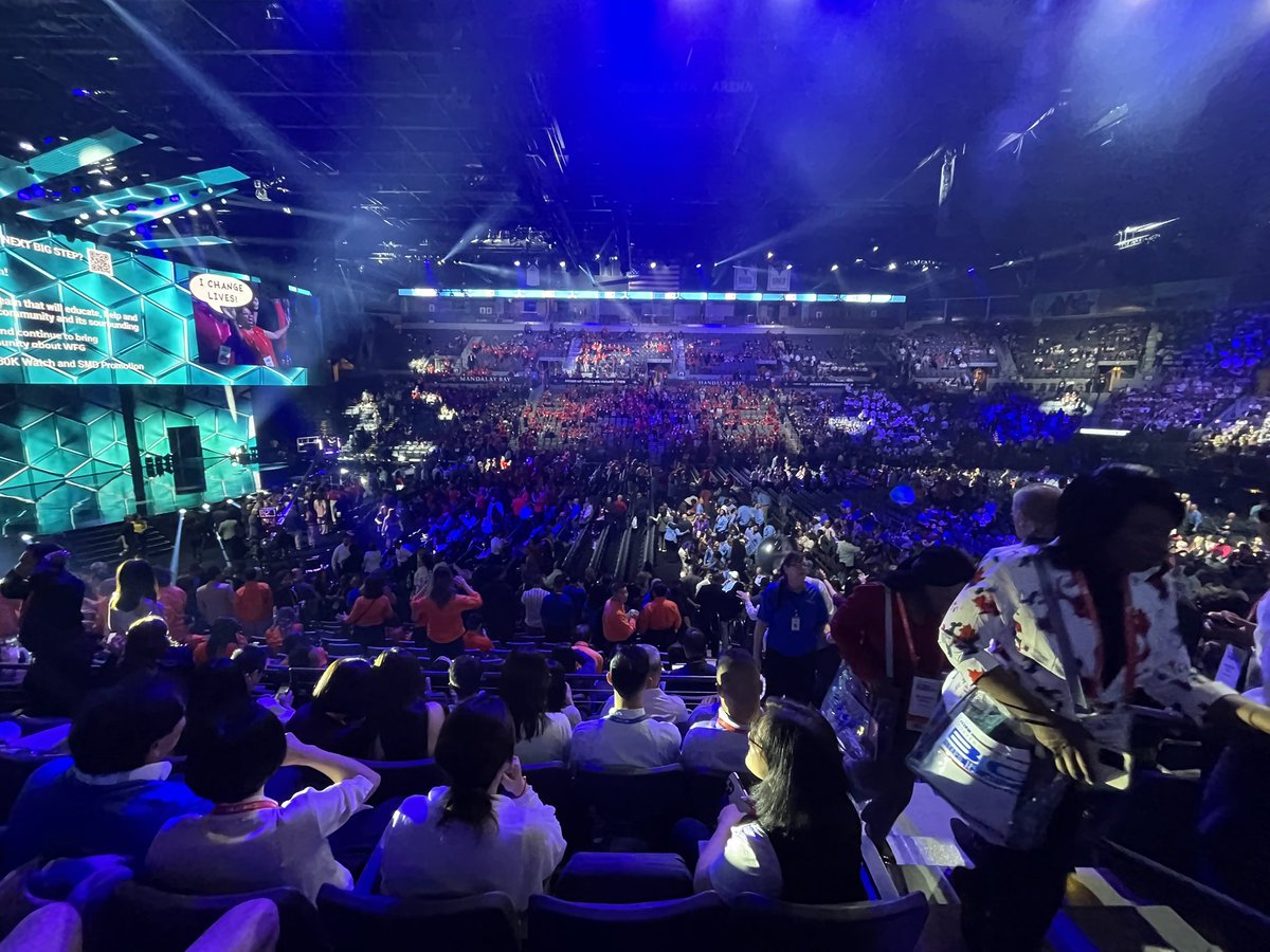 I’m in Las Vegas attending the WFG (World Financial Group) Conference with Dr. Yingzhang Lin &amp; his wife. Kelvin Zhang from Philadelphia is here among 22,000 WFG insurance professionals.