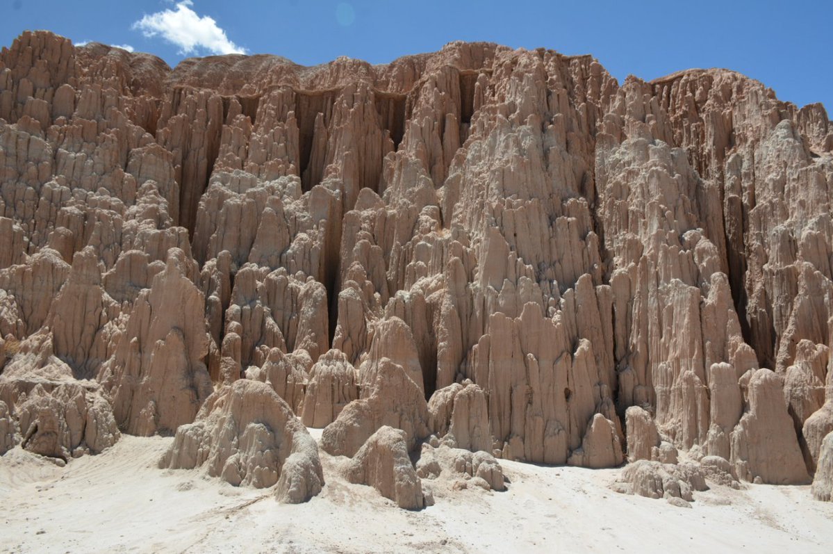 USAO_NV's tweet image. #HomeMeansNevada #GetOutdoors
📸 Taken by @USAO_NV employee at Cathedral Gorge State Park in Panaca, Lincoln County