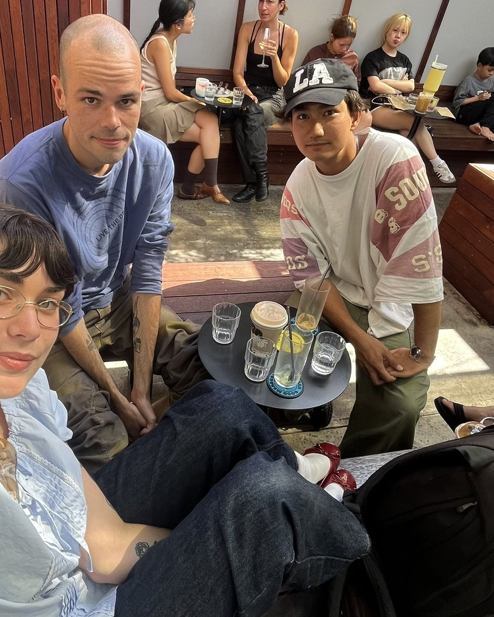 FELIVAND tweet media